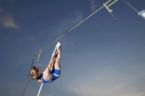 开云官网-利物浦主场击败狼队，保持不败势头，利物浦vs狼队首发