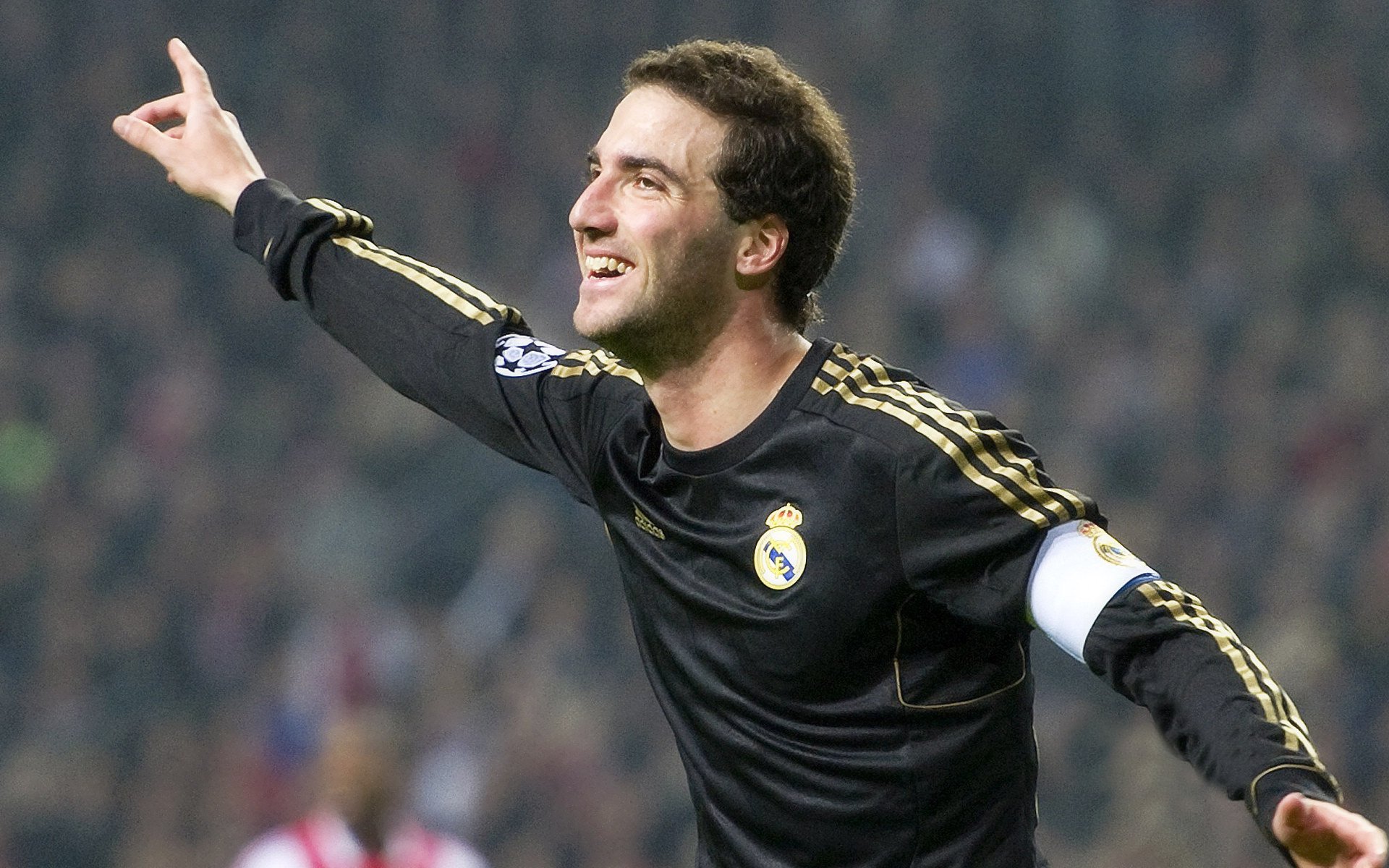 开云电子竞技-“青训营地引入国际专业教练，提升青少年技战术水平”，国家青训营